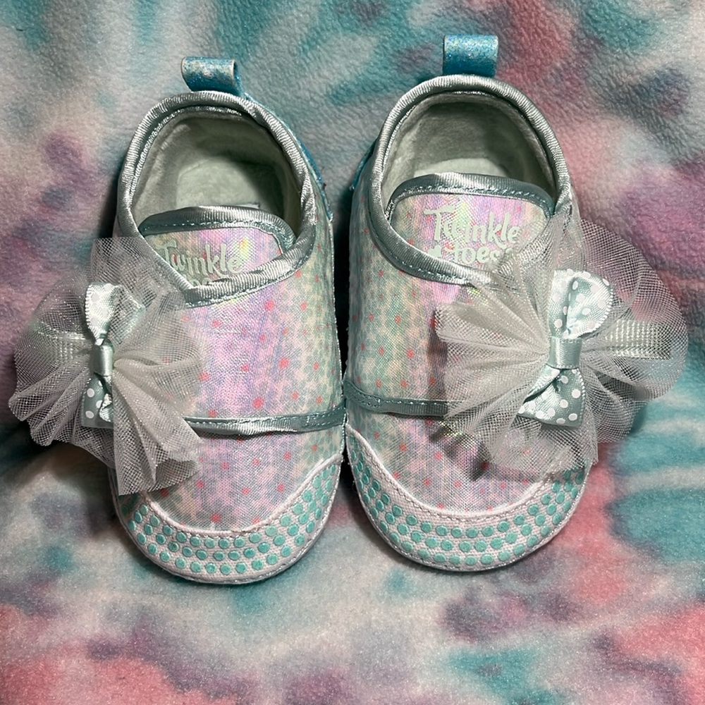 NIB TWINKLE TOES by Sketchers toddlers Sneakers sz 1  teal/white